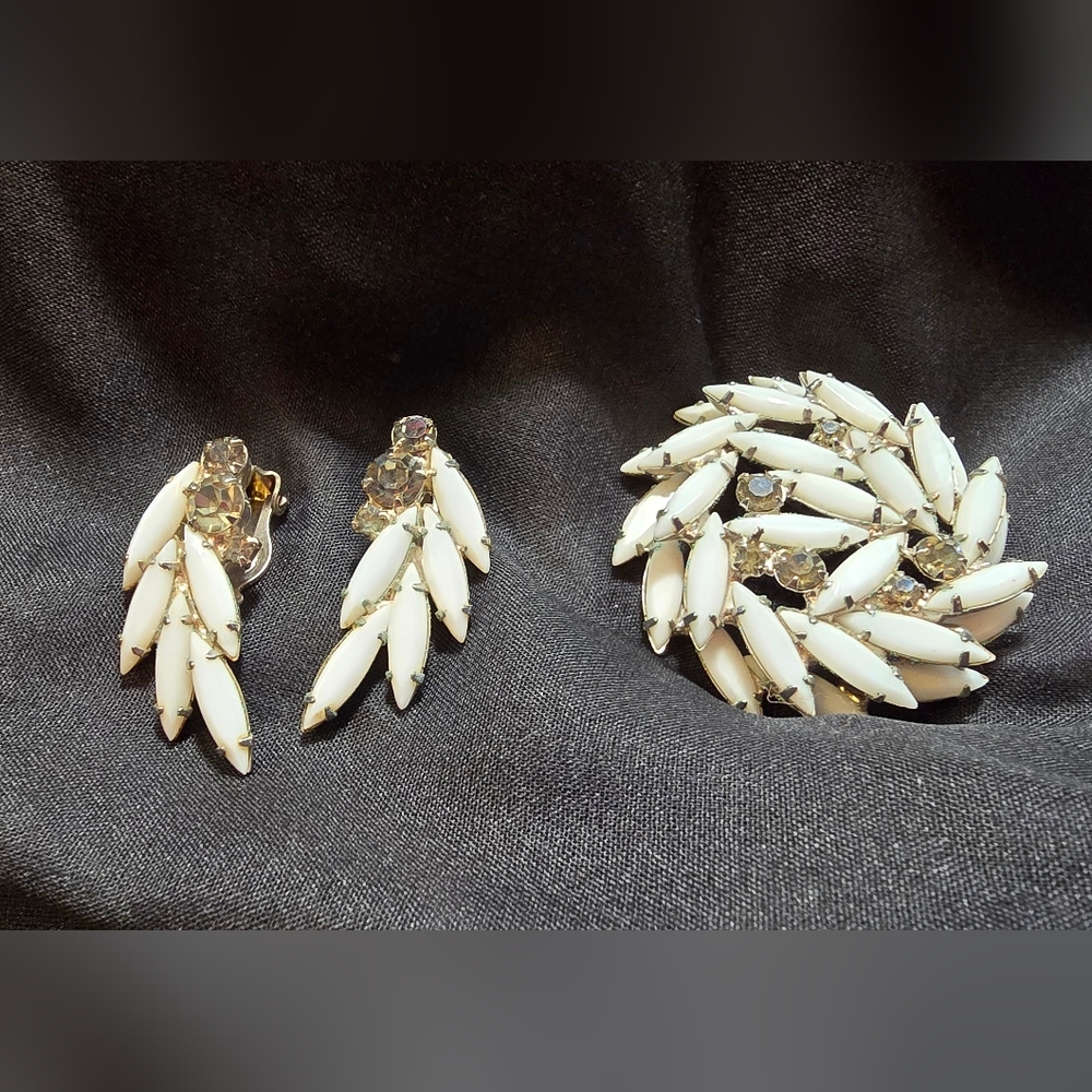 Vintage Rhinestone And Milk Glass Brooch And Earring Set